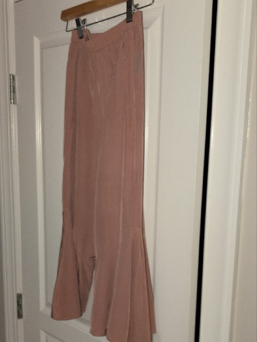 Joyfolie Mia Joy Size 10 Dusty Rose Cropped Ruffle Flare Pants